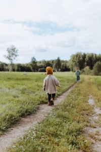 Jovanka Broz i njena sestra Nada Budisavljević: Porodična distanca, lojalnost i memoari iz senke istorije